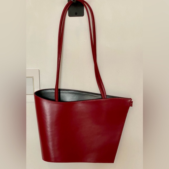 Stunning Kesslord Paris Structured Red Shoulder Bag - Picture 5 of 13